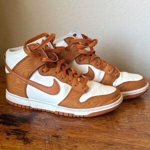 Nike Men's White and Texas Orange Sneakers